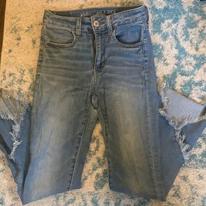 AE FLAIRED JEANS WITH BOTTOM DETAILING